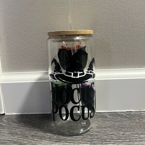 Hocus Pocus 16 Oz Glass With Straw